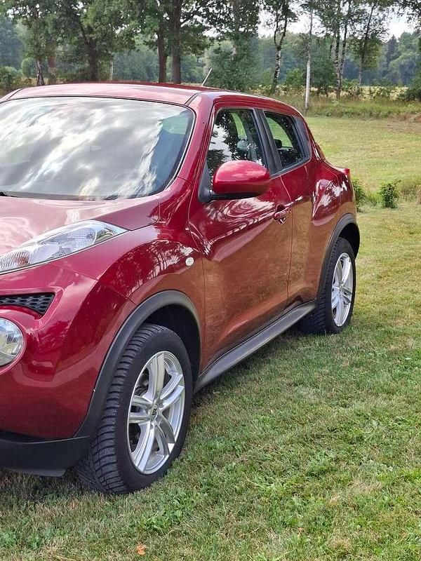 Rot Gebraucht 2011 Nissan Juke SUV | 5.900 € (Teuer) - Bild 1/4