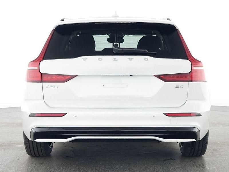 Gebraucht Volvo V60 Plus 197 PS (144 kW) 2025 Weiss Kombi