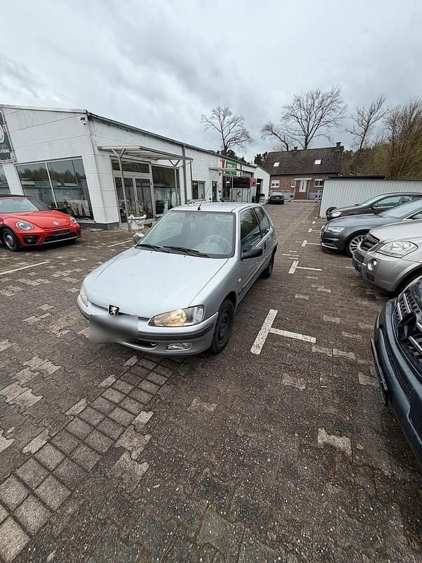 Gebraucht Peugeot 106 60 PS (44 kW) 2000 Silber Kleinwagen