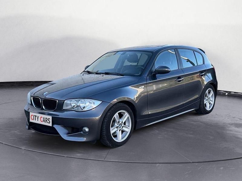 Grau Gebraucht 2005 BMW 120 M Sport Kleinwagen | 2.990 € (Guter Preis) - Bild 1/4