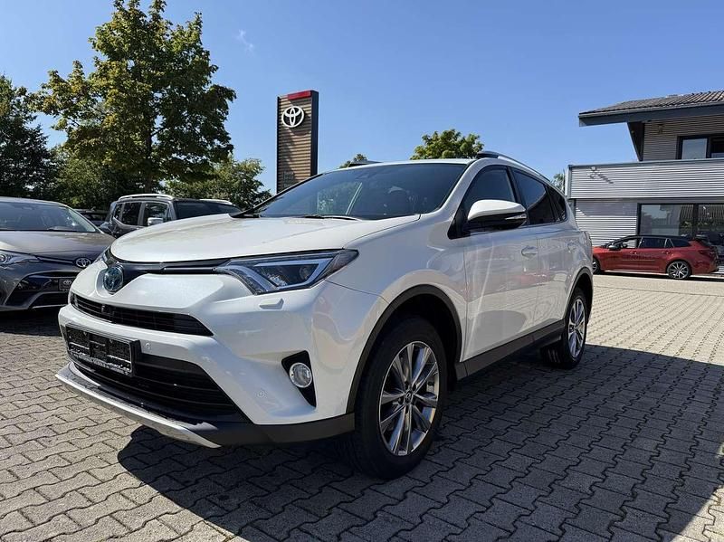 White pearl cs Gebraucht 2018 Toyota RAV4 Hybrid Executive SUV | 21.990 € (Fairer Preis) - Bild 1/4