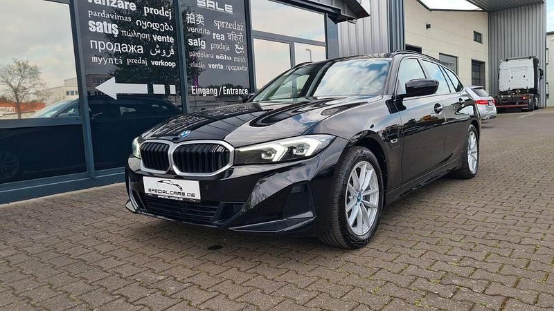 Gebraucht BMW 320e 204 PS (150 kW) 2022 Schwarz Kombi