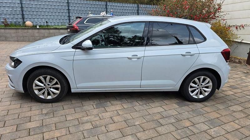 Gebraucht VW Polo Highline 95 PS (69 kW) 2019 Weiß Kleinwagen