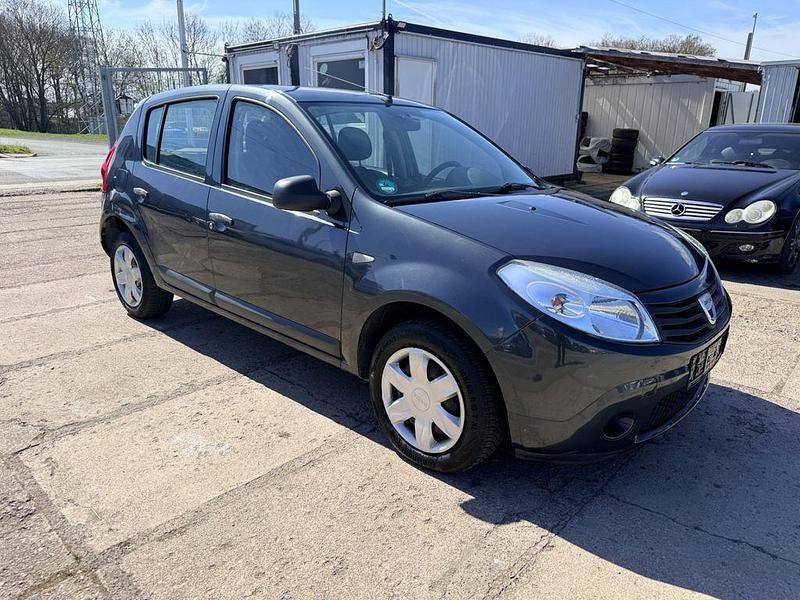 Gebraucht Dacia Sandero Ambiance 75 PS (55 kW) 2009 Grau Limousine