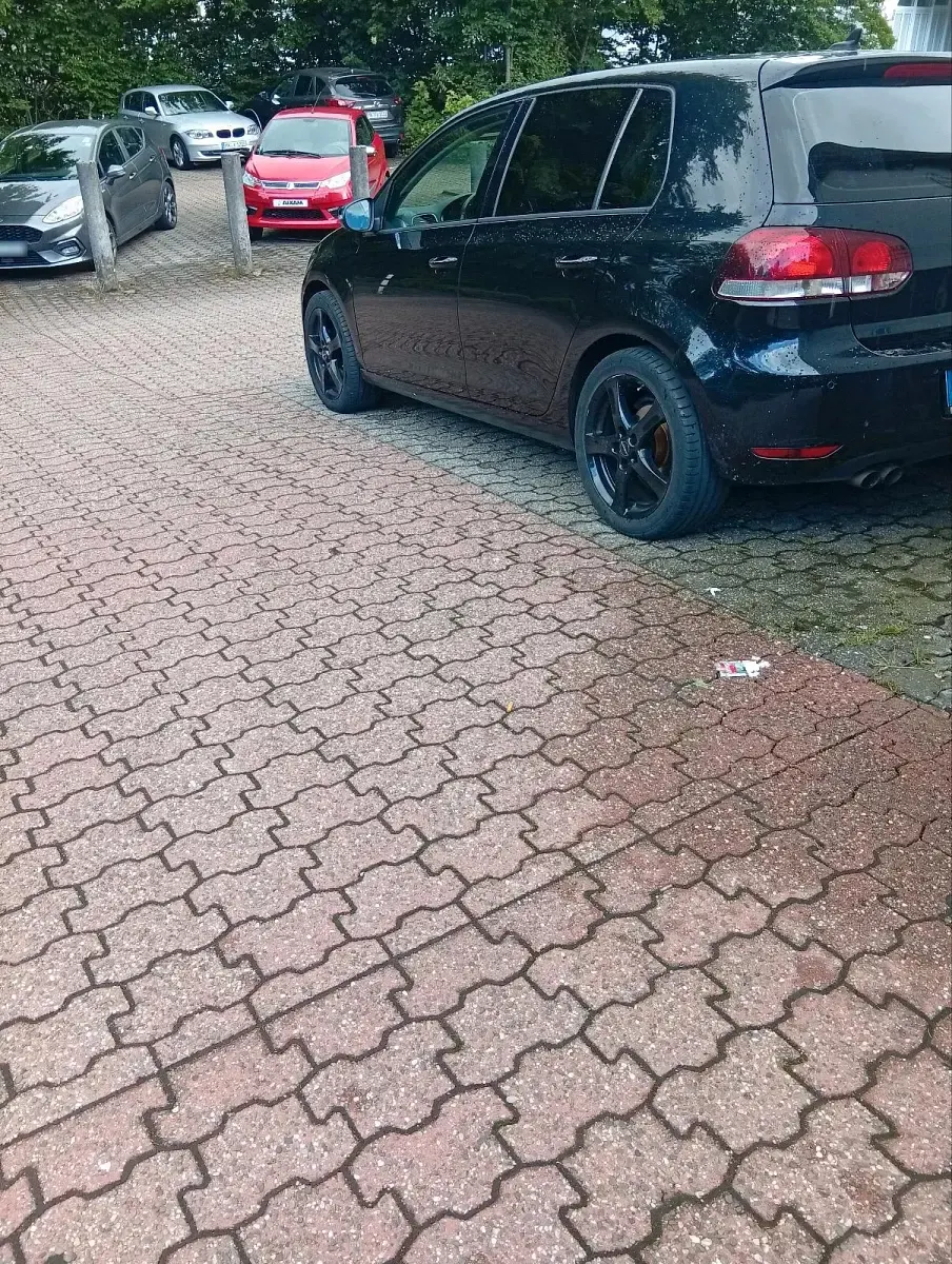 Gebraucht VW Golf VI 160 PS (117 kW) 2010 Schwarz Kleinwagen