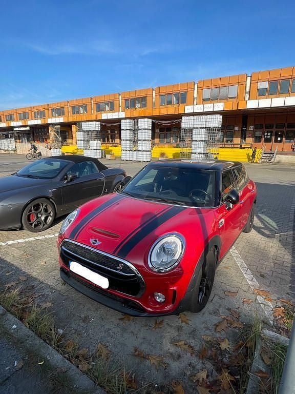 Rot Gebraucht 2019 Mini Cooper S Clubman Kombi | 17.500 € (Superpreis) - Bild 1/4