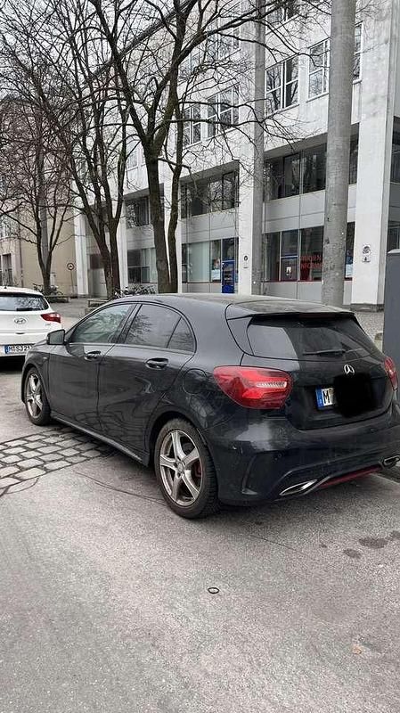 Gebraucht Mercedes A250 218 PS (160 kW) 2016 Schwarz Kleinwagen