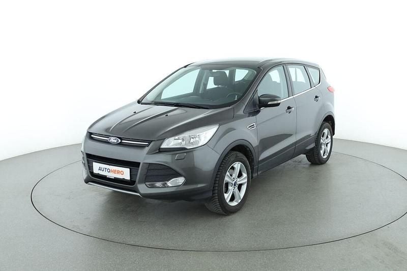 Grau Gebraucht 2015 Ford Kuga SYNC Edition SUV | 12.550 € (Fairer Preis) - Bild 1/3