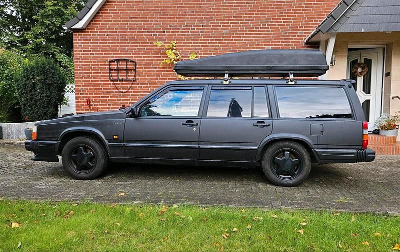 Gebraucht Volvo 740 113 PS (83 kW) 2025 Schwarz Kombi