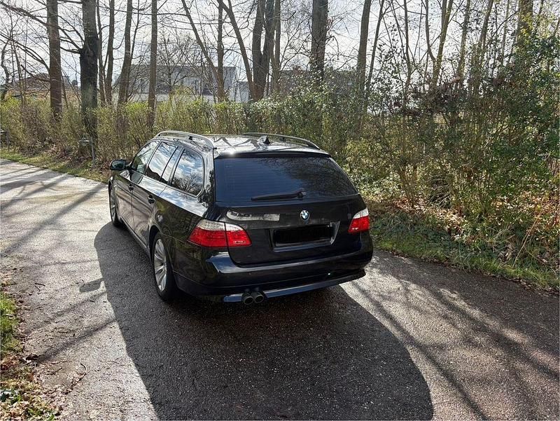 Gebraucht BMW 535 Shadowline 286 PS (210 kW) 2010 Saphirschwarz Kombi