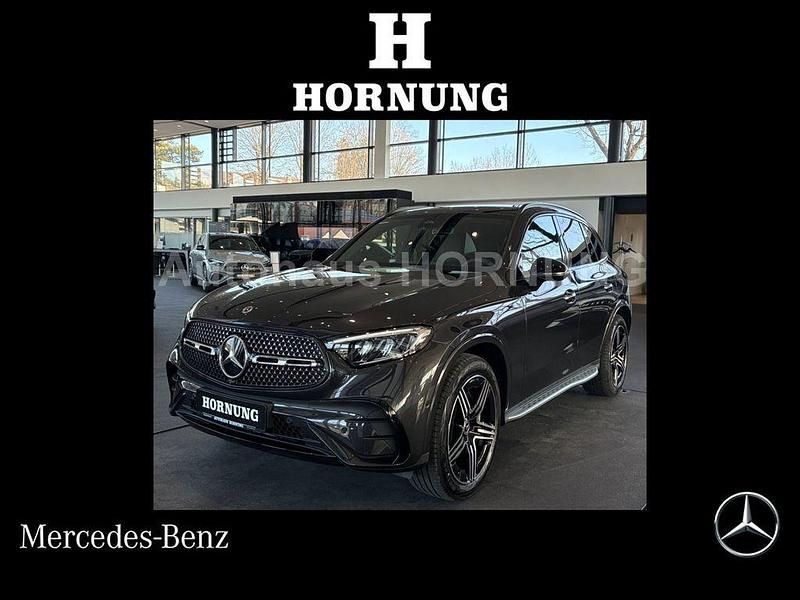 Grau Gebraucht 2026 Mercedes GLC220 AMG SUV | 64.900 € - Bild 1/4