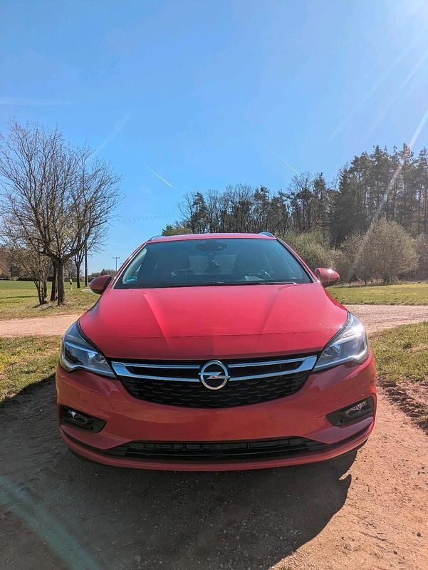 Gebraucht Opel Astra 150 PS (110 kW) 2016 Rot Kombi
