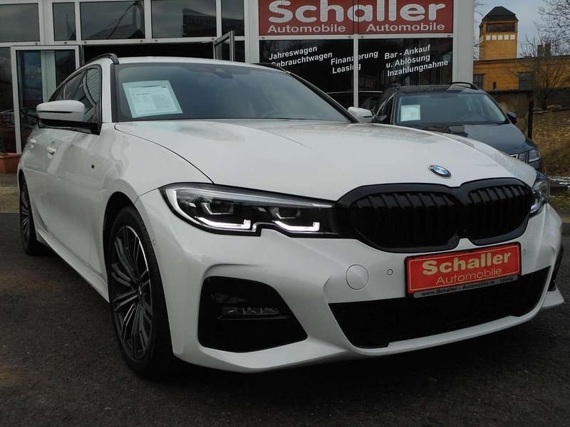Alpinweiss Gebraucht 2020 BMW 318 M Sport Kombi | 27.490 € (Guter Preis) - Bild 1/4