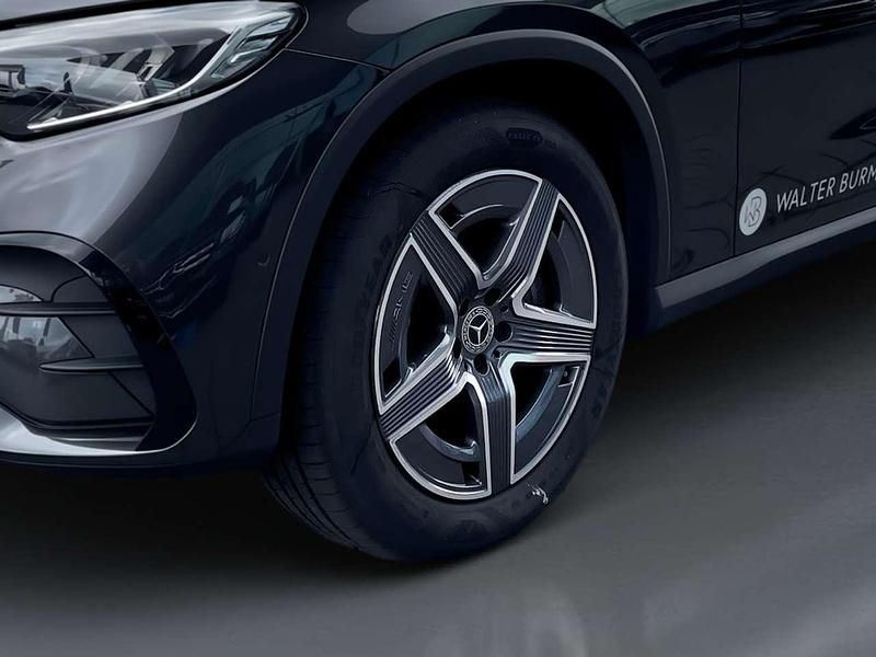Gebraucht Mercedes GLC220 AMG 197 PS (144 kW) 2024 Graphitgrau SUV