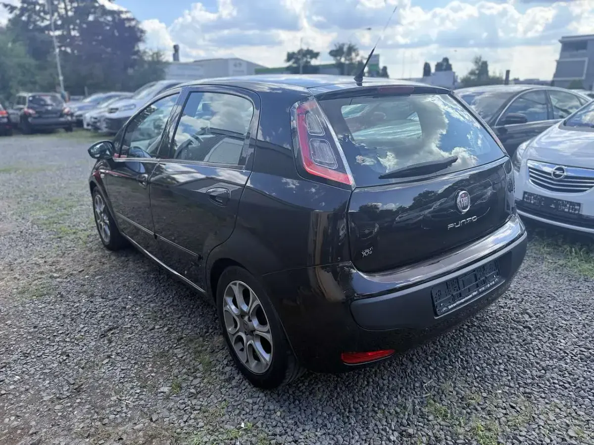 Gebraucht Fiat Punto Evo Dynamic 75 PS (55 kW) 2010 Schwarz Kleinwagen
