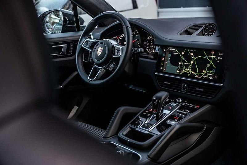 Gebraucht Porsche Cayenne Coupe Sport 460 PS (338 kW) 2023 Schwarz Coupé