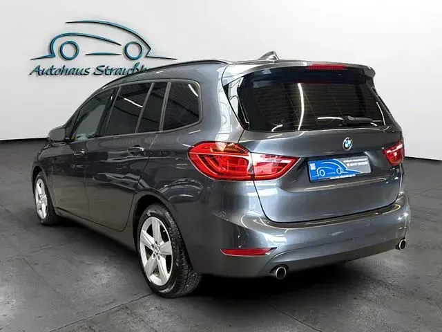 Gebraucht BMW 220 Gran Tourer Sport Line 190 PS (139 kW) 2018 Graukeine angabe Van / Kleinbus