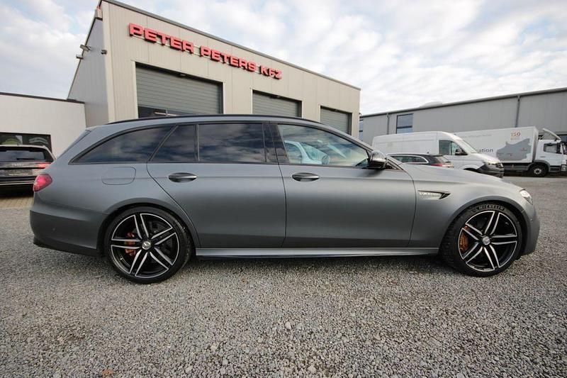 Gebraucht Mercedes E63 AMG AMG 612 PS (450 kW) 2020 Grau Limousine