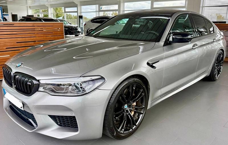 Silber Gebraucht 2018 BMW M5 Competition Edition Limousine | 60.690 € (Fairer Preis) - Bild 1/4