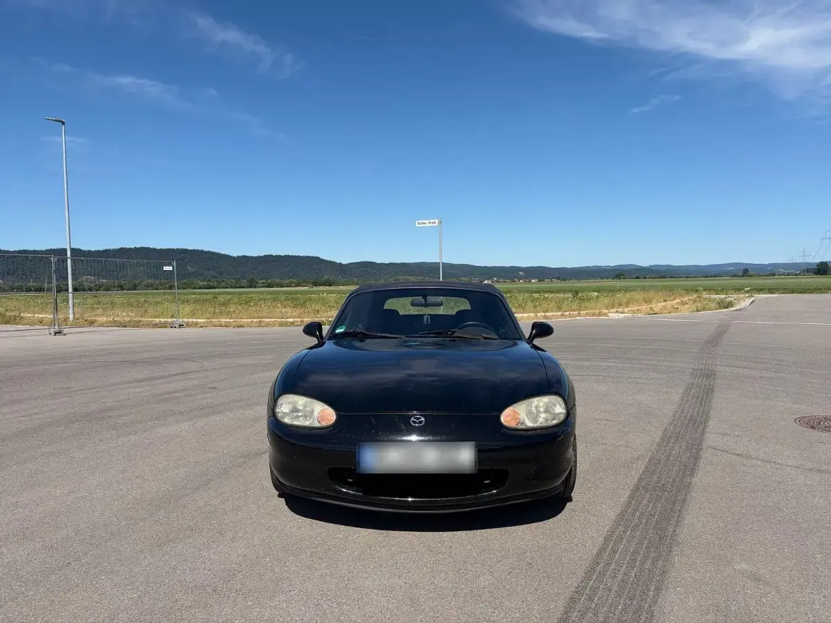 Gebraucht Mazda MX5 110 PS (80 kW) 1998 Schwarz Cabrio