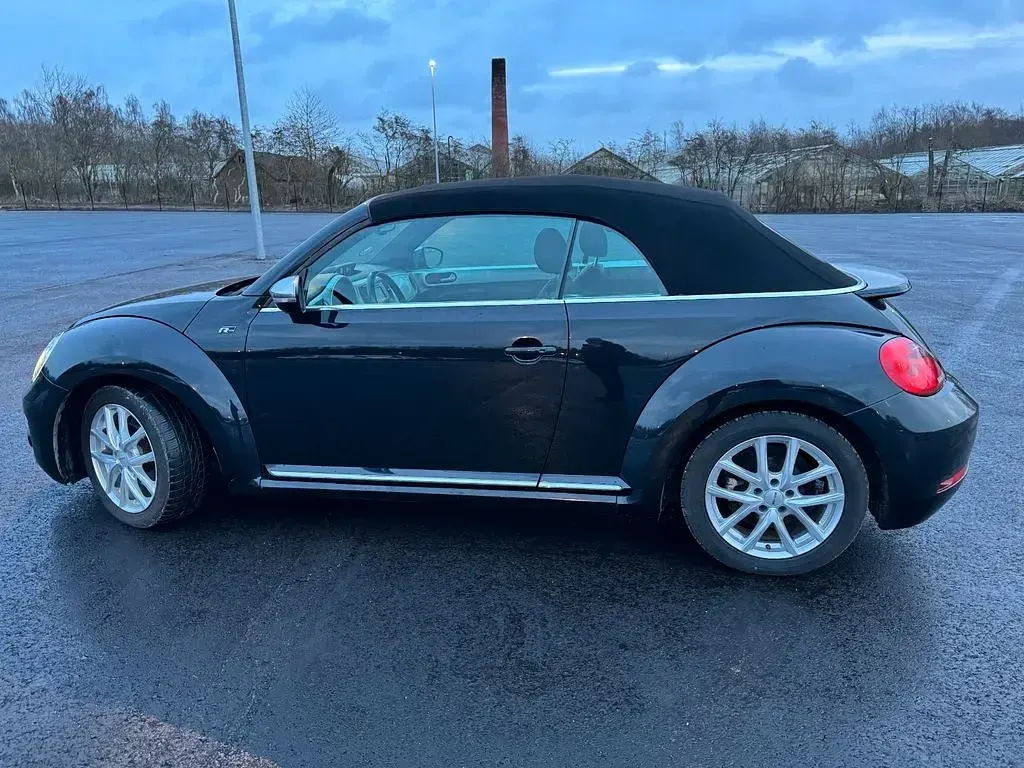 Gebraucht VW Beetle 150 PS (110 kW) 2016 Schwarz Kleinwagen