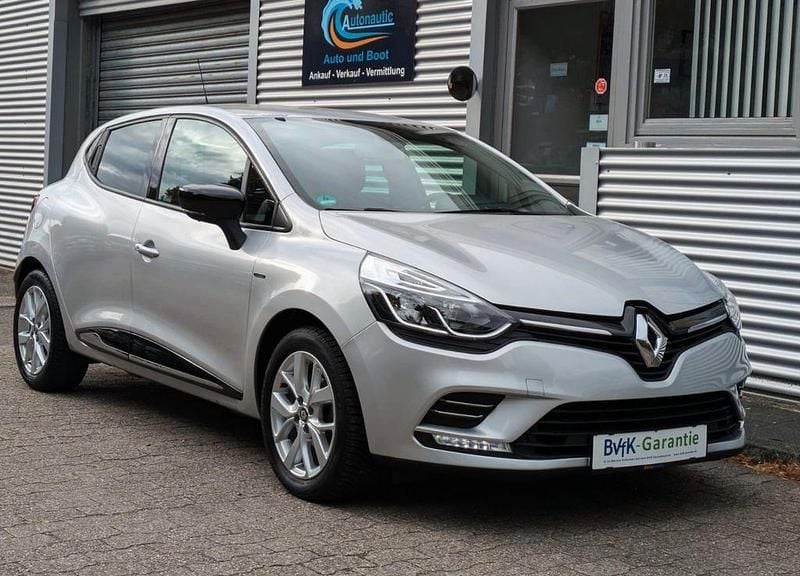 Silber Gebraucht 2019 Renault Clio IV LIMITED Limousine | 7.990 € (Guter Preis) - Bild 1/4