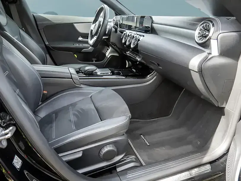 Gebraucht Mercedes CLA250e 218 PS (160 kW) 2021 Schwarz Coupé