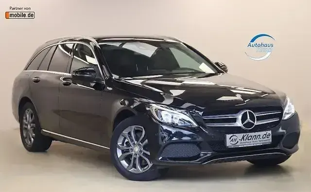 Gebraucht Mercedes C250 Avantgarde 204 PS (150 kW) 2015 Kombi
