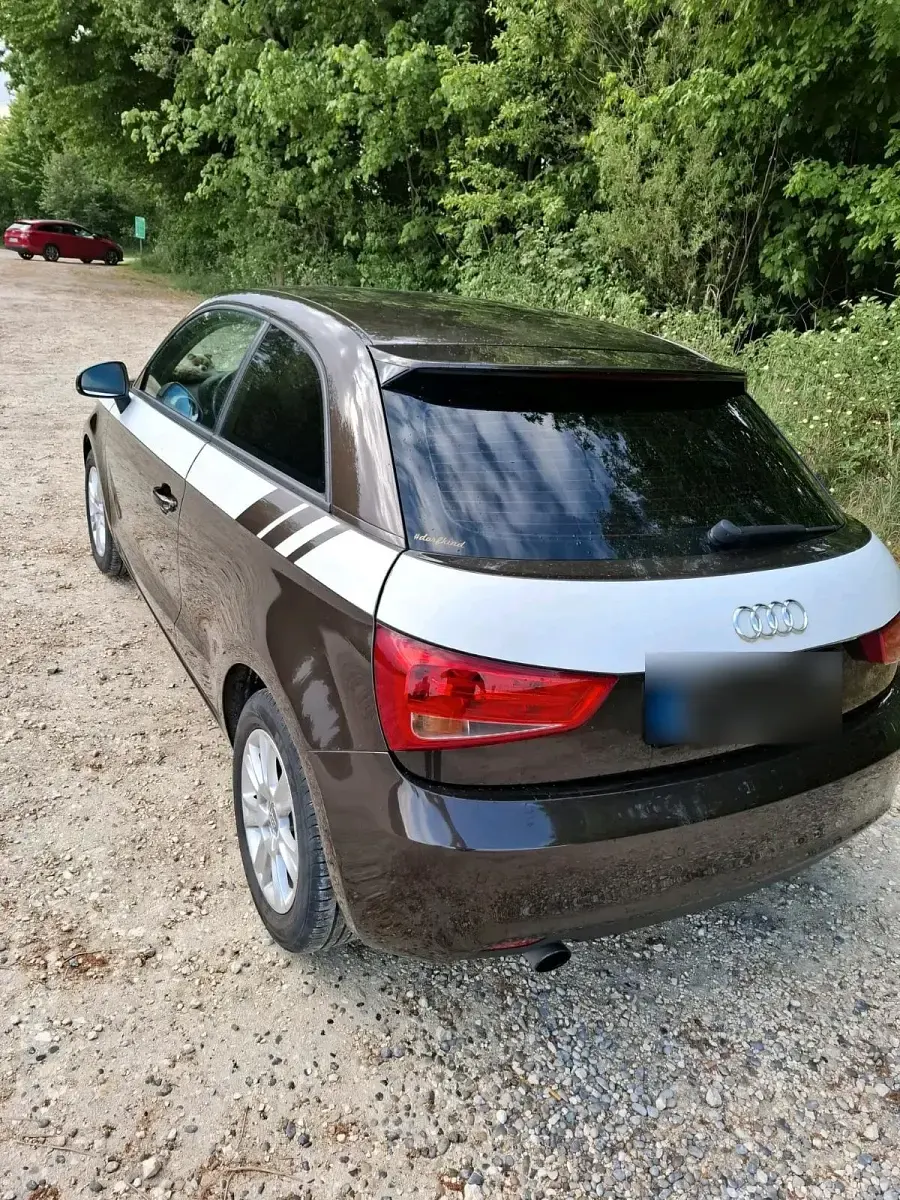 Gebraucht Audi A1 86 PS (63 kW) 2013 Braun Kleinwagen