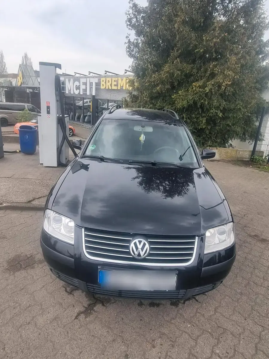 Usata VW Passat 101 CV (74 kW) 2004 Nero Station wagon