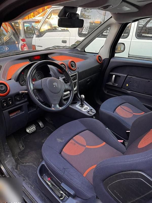 Gebraucht Peugeot 1007 80 PS (58 kW) 2005 Grau Van / Kleinbus