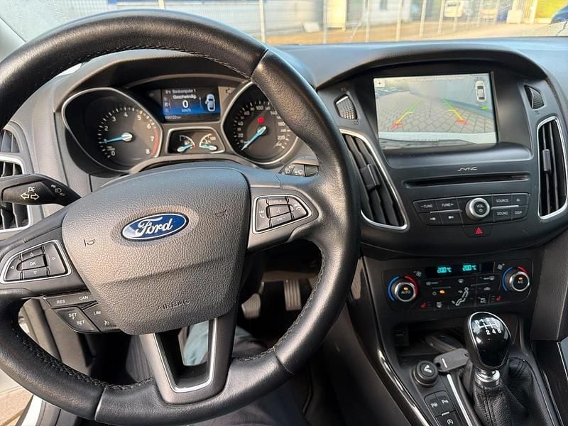 Usado Ford Focus 125 CV (91 kW) 2018 Blanco Familiar