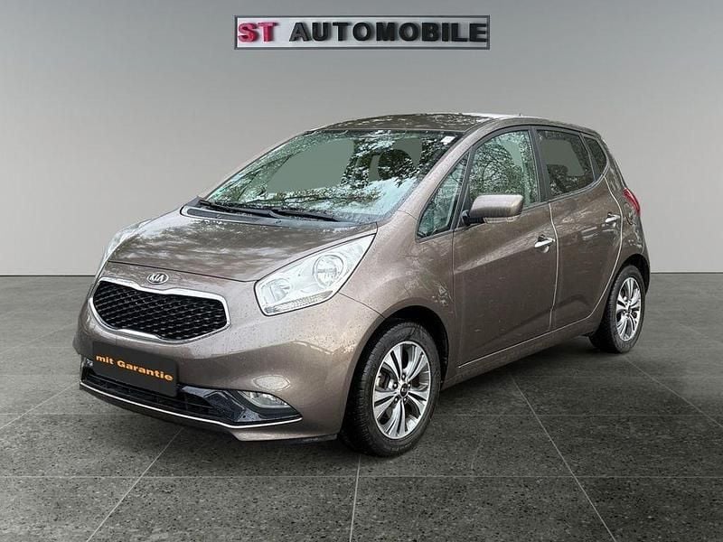 Grau Gebraucht 2017 Kia Venga DREAM-TEAM Edition Kleinwagen | 8.990 € (Guter Preis) - Bild 1/4