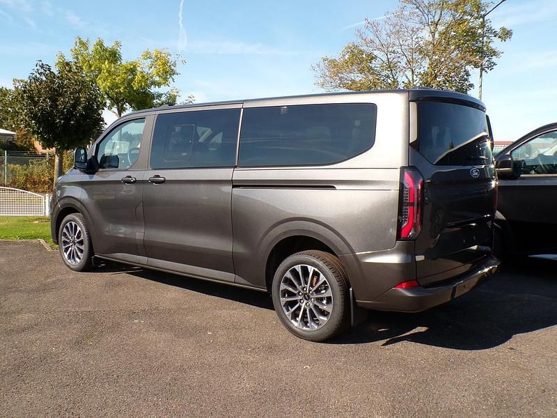 Neu Ford Tourneo Custom Titanium X 170 PS (125 kW) 2026 Grau metallic Van
