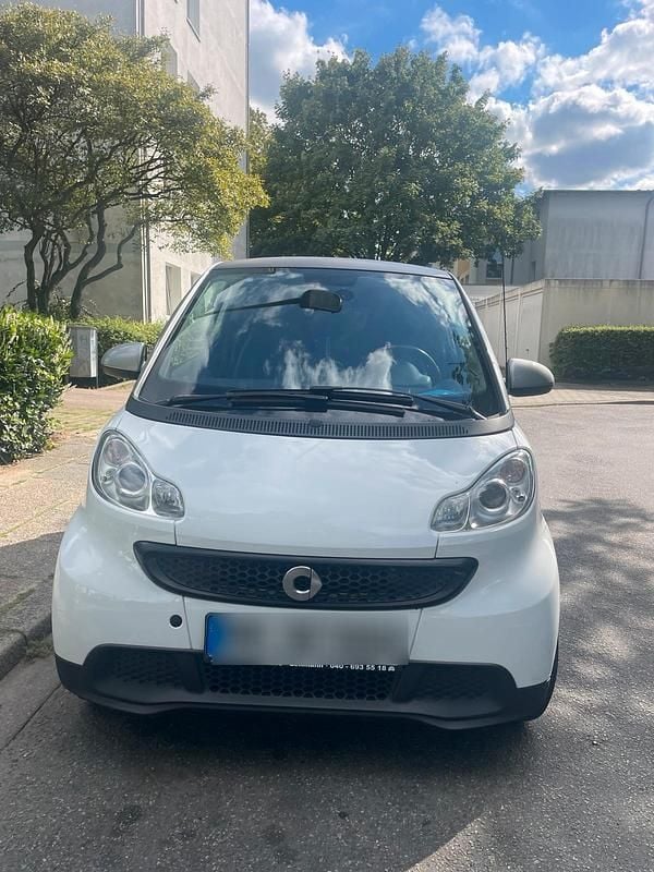 Weiß Gebraucht 2007 Smart ForTwo Coupé Kleinwagen | 2.600 € (Fairer Preis) - Bild 1/4