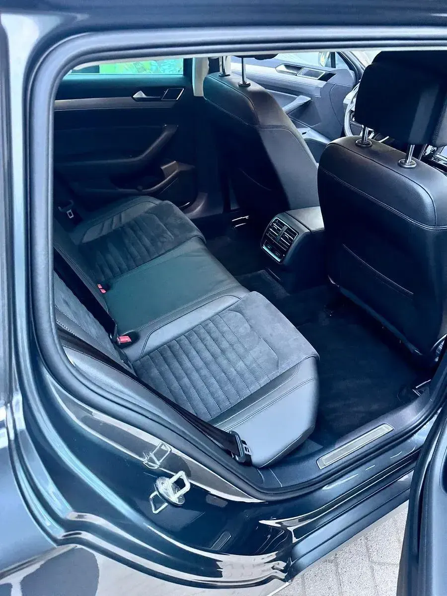 Gebraucht VW Passat R 190 PS (139 kW) 2016 Grün Kombi