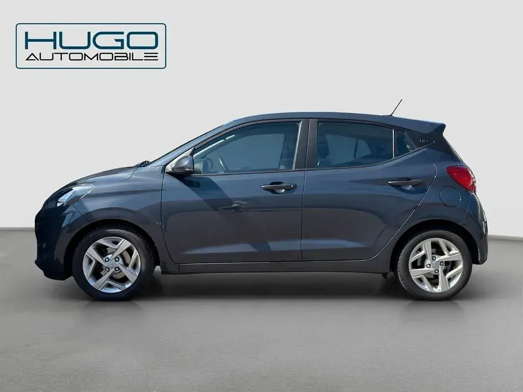 Gebraucht Hyundai i10 67 PS (49 kW) 2023 Grau Kleinwagen