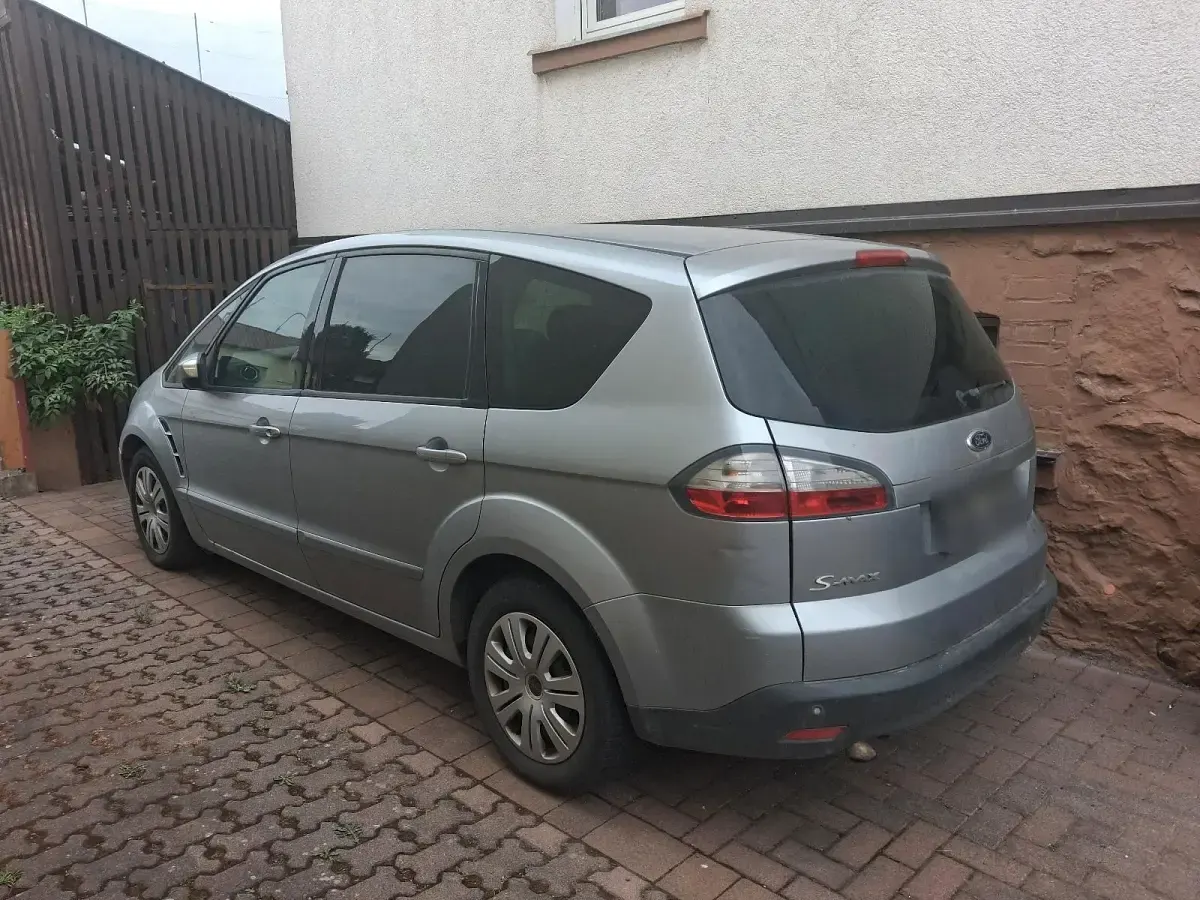 Gebraucht Ford S-MAX 136 PS (100 kW) 2008 Silber Van / Kleinbus