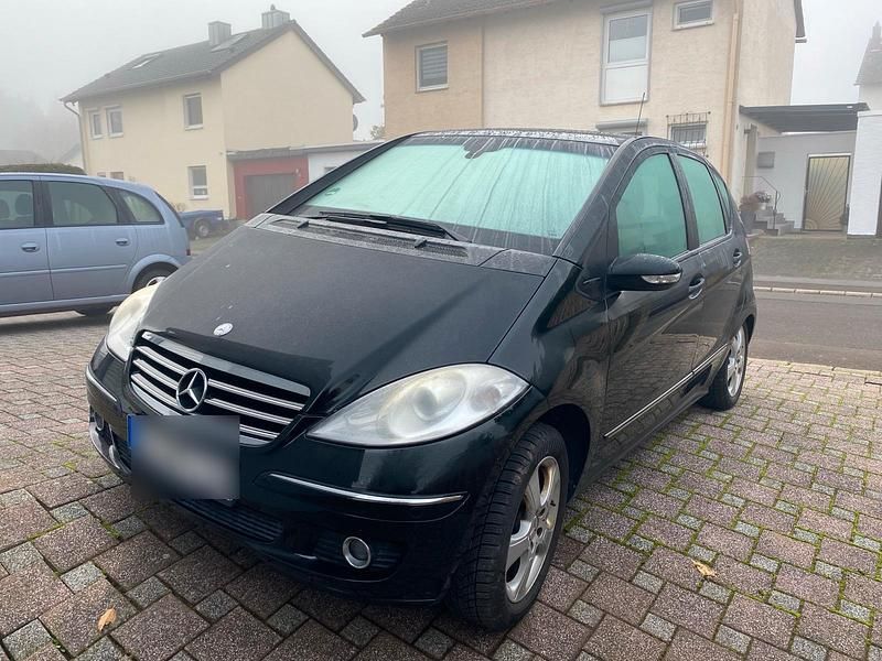 Schwarz Gebraucht 2004 Mercedes A150 Avantgarde Kleinwagen | 2.200 € (Fairer Preis) - Bild 1/4