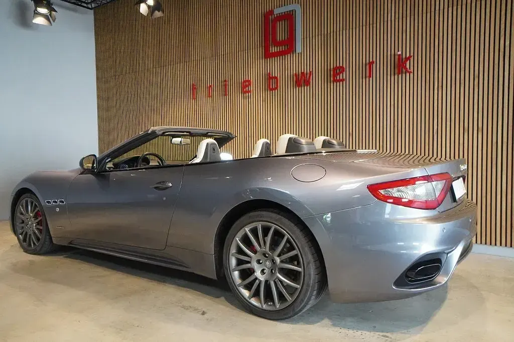 Usata Maserati GranCabrio 460 CV (338 kW) 2018 Grigio Cabrio