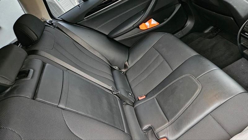 Gebraucht BMW 520 Sport Line 190 PS (139 kW) 2018 Grau Kombi