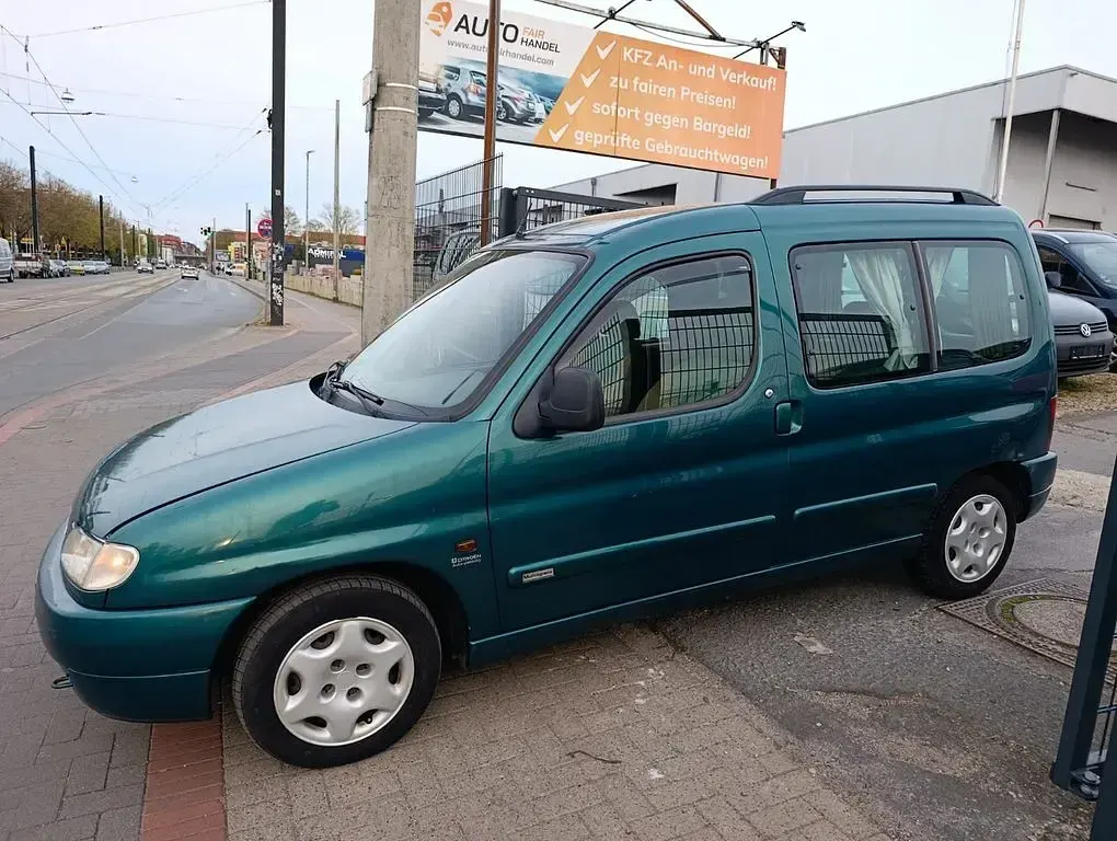 Gebraucht Citroën Berlingo 75 PS (55 kW) 1999 Grün Van / Kleinbus
