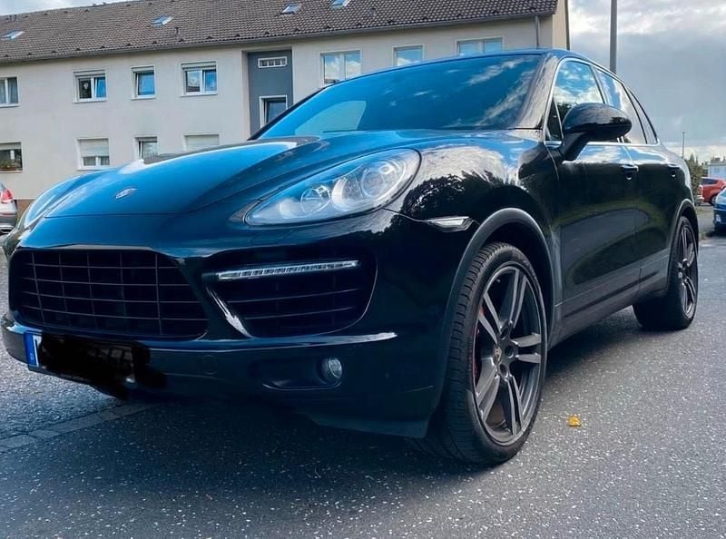 Schwarz Gebraucht 2013 Porsche Cayenne Turbo SUV | 24.000 € (Superpreis) - Bild 1/4