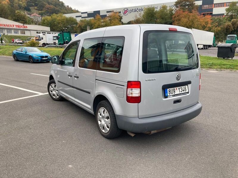 Gebraucht VW Caddy Life 109 PS (80 kW) 2009 Silber Van / Kleinbus