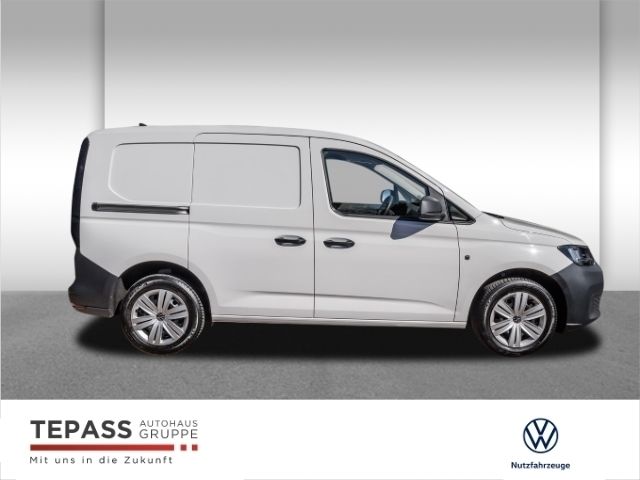 Gebraucht VW Caddy 102 PS (75 kW) 2022 Weiss Van / Kleinbus
