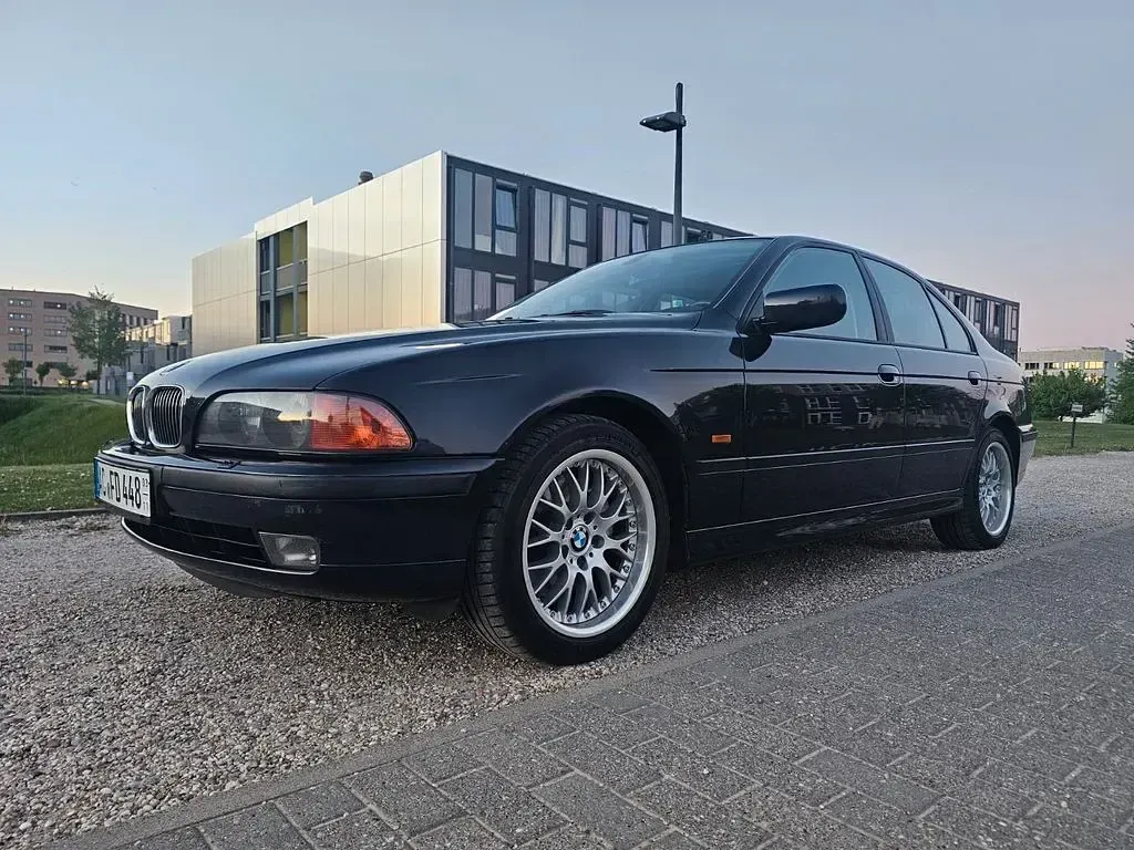 Używany BMW 535 245 KM (180 kW) 1999 Niebieski Sedan/Limuzyna