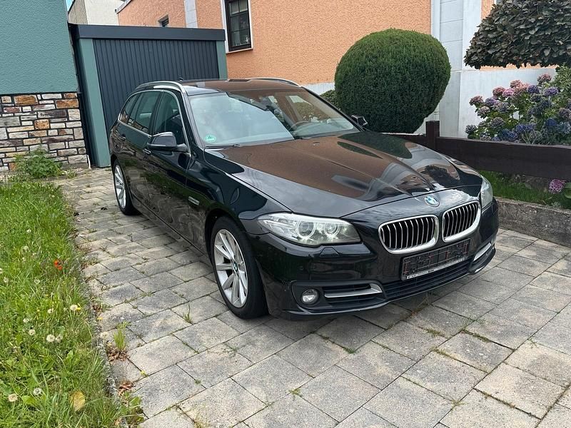 Gebraucht BMW 520 183 PS (134 kW) 2014 Schwarz Kombi