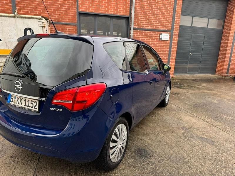 Gebraucht Opel Meriva 110 PS (80 kW) 2014 Blau Van / Kleinbus