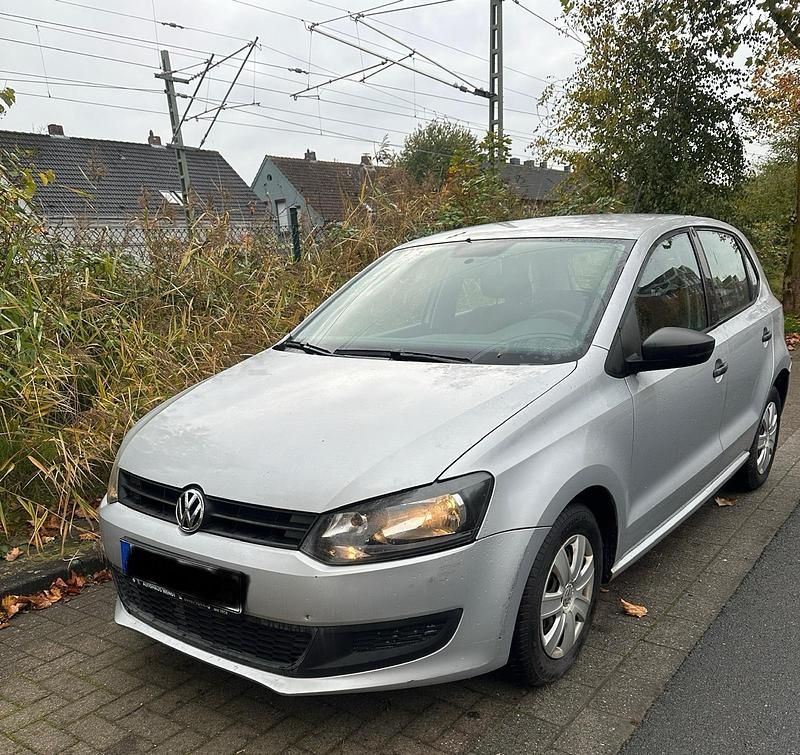 Silber Gebraucht 2009 VW Polo Kleinwagen | 3.900 € (Etwas zu teuer) - Bild 1/4