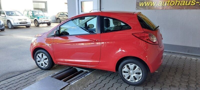 Gebraucht Ford Ka Trend 69 PS (50 kW) 2013 Rot Kleinwagen